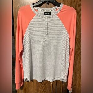 DKNY top long sleeves NWT women’s size S